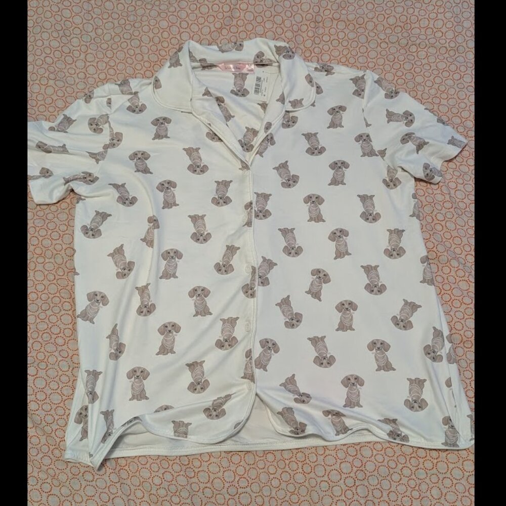 La Vie En Rose Super Soft Dachshund Print Button-Down Pajama Top – Size M (NWT) - Picture 3 of 4